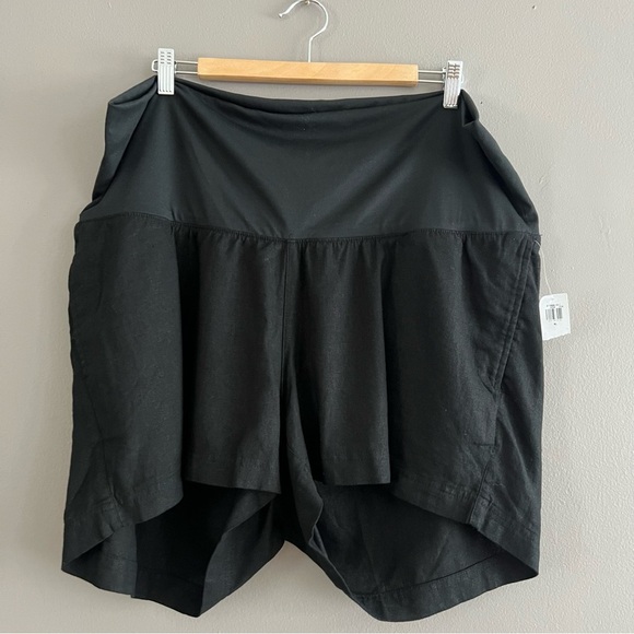 Old Navy Maternity Rollover-Waist Linen Blend Shorts 3.5-inch inseam Size XL - Picture 2 of 8